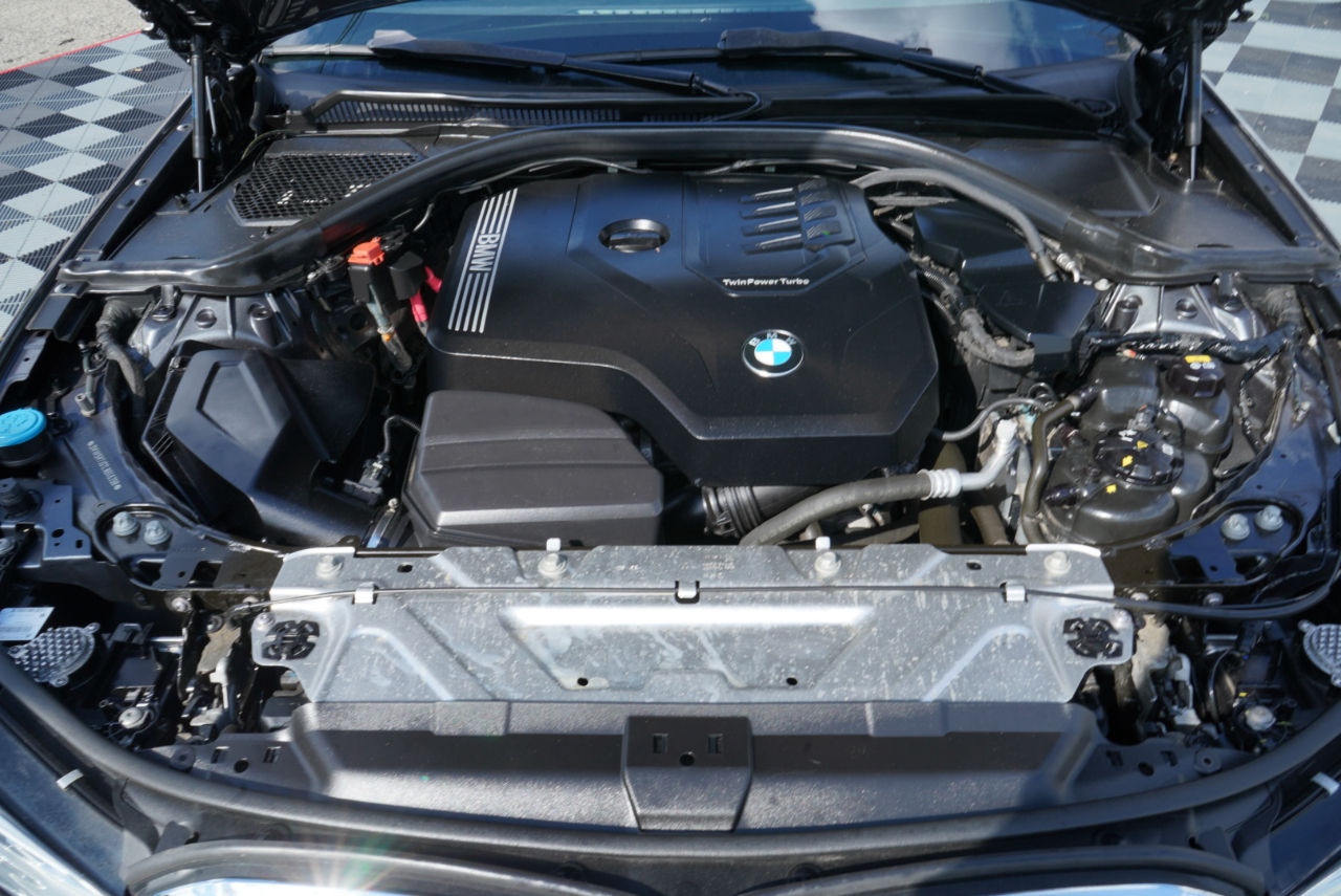 BMW 3 Series 330i xDrive Sedan North America 2020