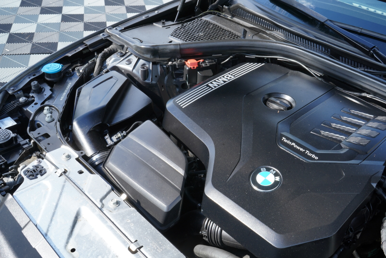 BMW 3 Series 330i xDrive Sedan North America 2020