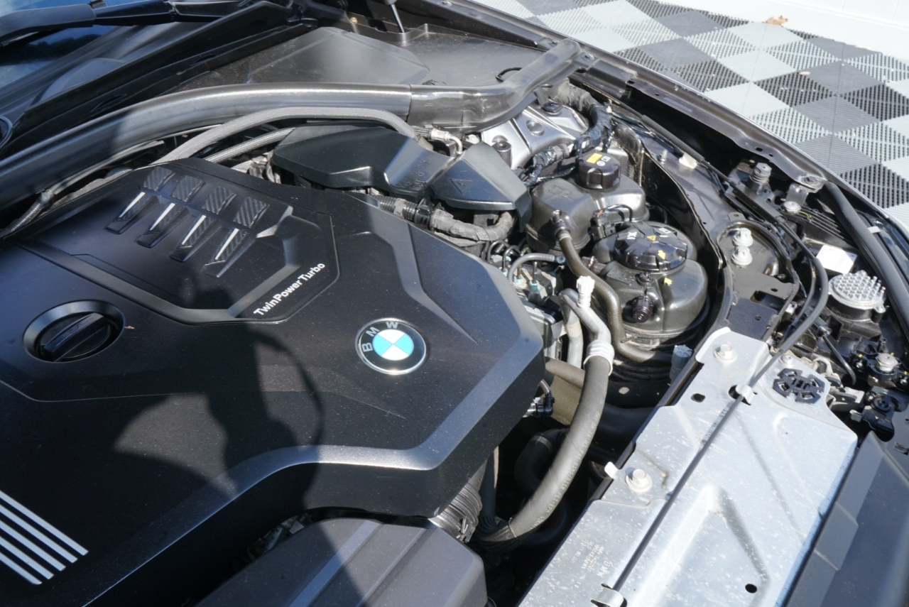 BMW 3 Series 330i xDrive Sedan North America 2020