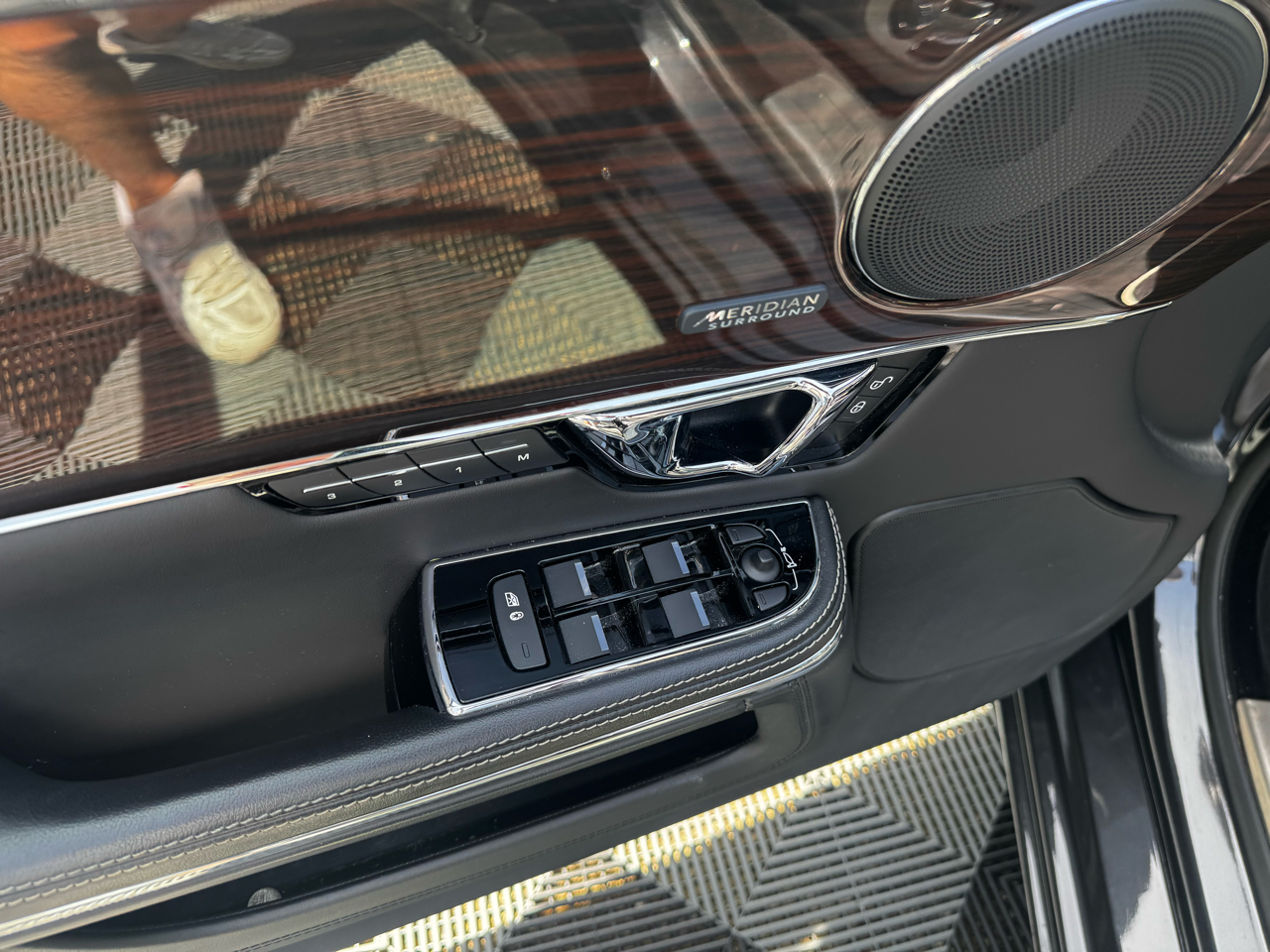 Jaguar XJ 4dr Sdn XJL Portfolio AWD 2015