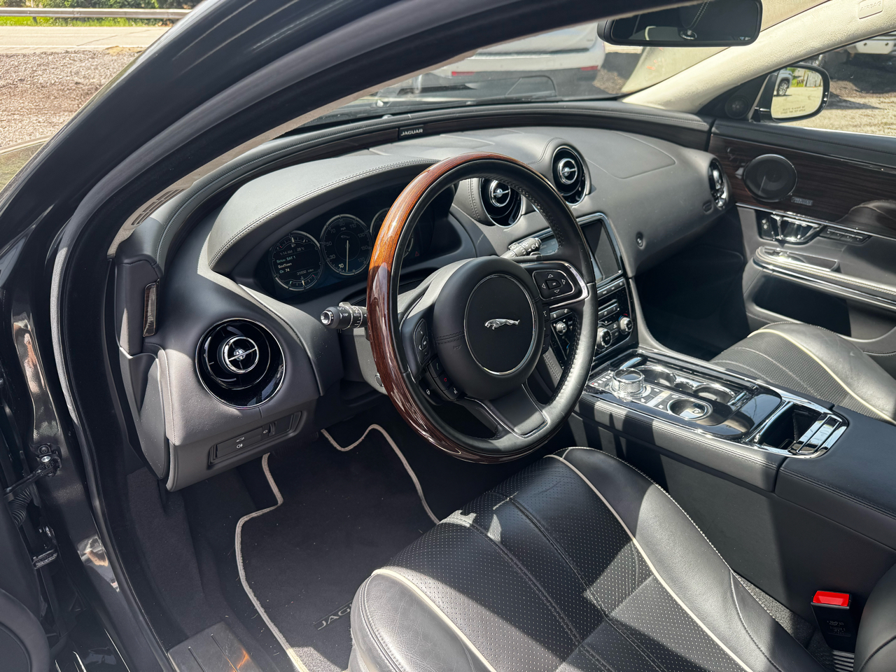 Jaguar XJ 4dr Sdn XJL Portfolio AWD 2015