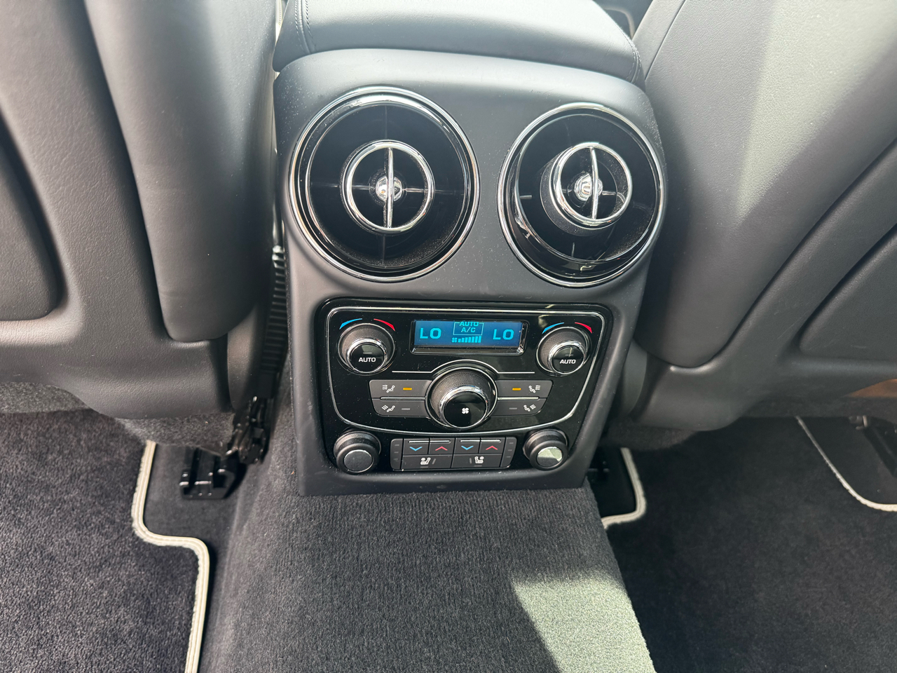 Jaguar XJ 4dr Sdn XJL Portfolio AWD 2015