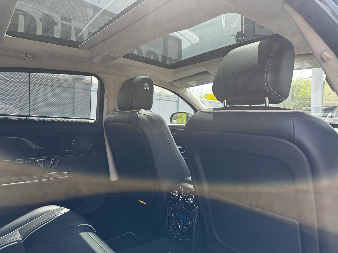 Jaguar XJ 4dr Sdn XJL Portfolio AWD 2015