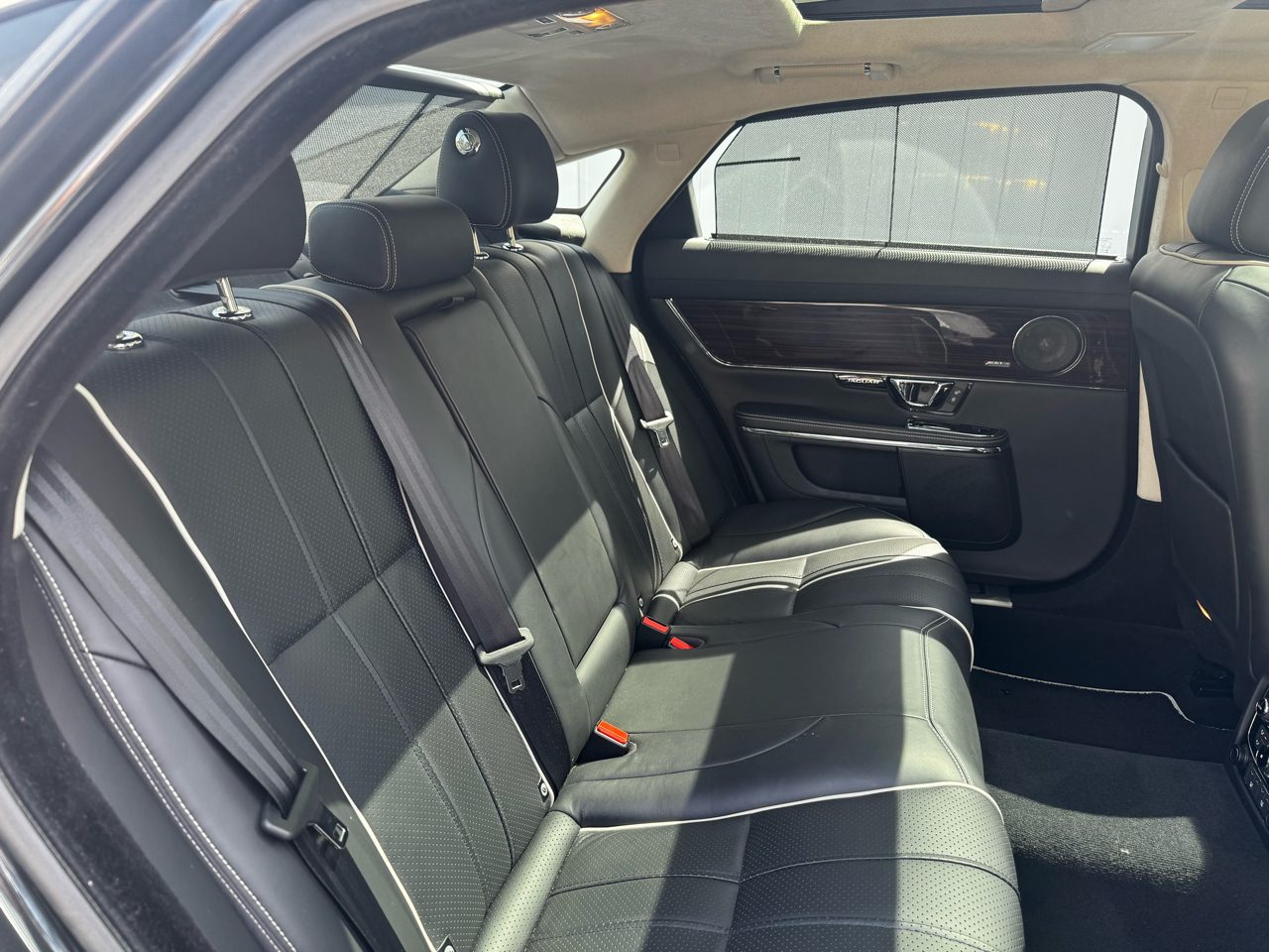 Jaguar XJ 4dr Sdn XJL Portfolio AWD 2015