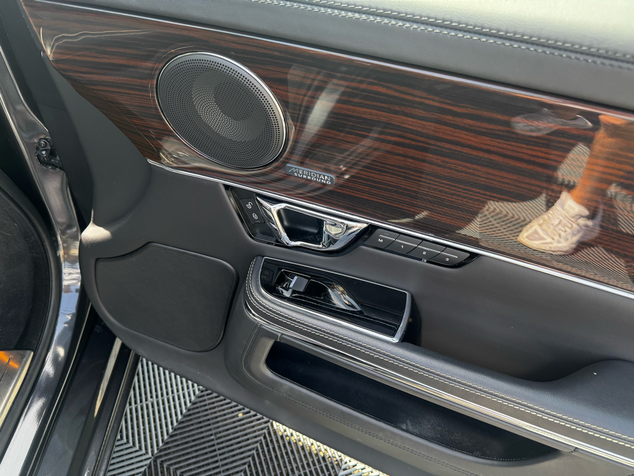 Jaguar XJ 4dr Sdn XJL Portfolio AWD 2015