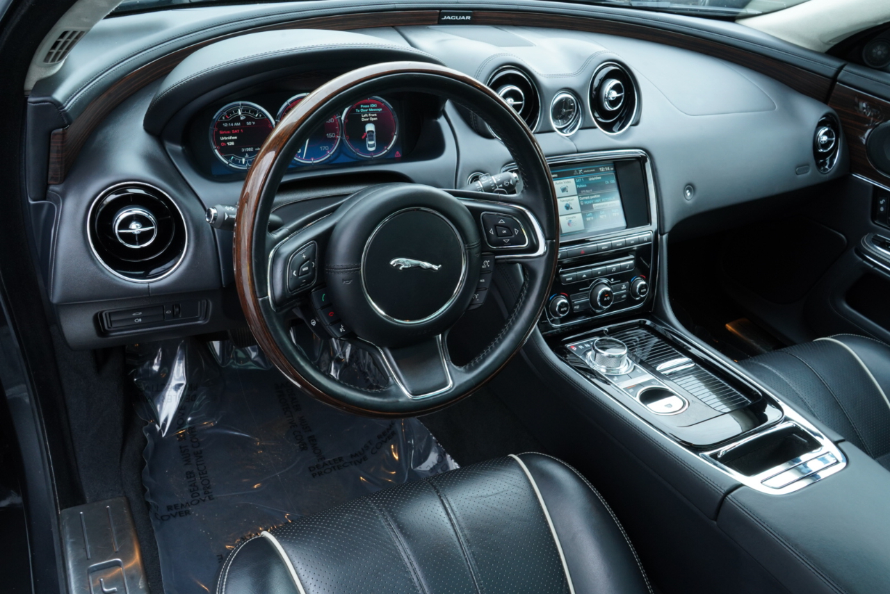 Jaguar XJ 4dr Sdn XJL Portfolio AWD 2015