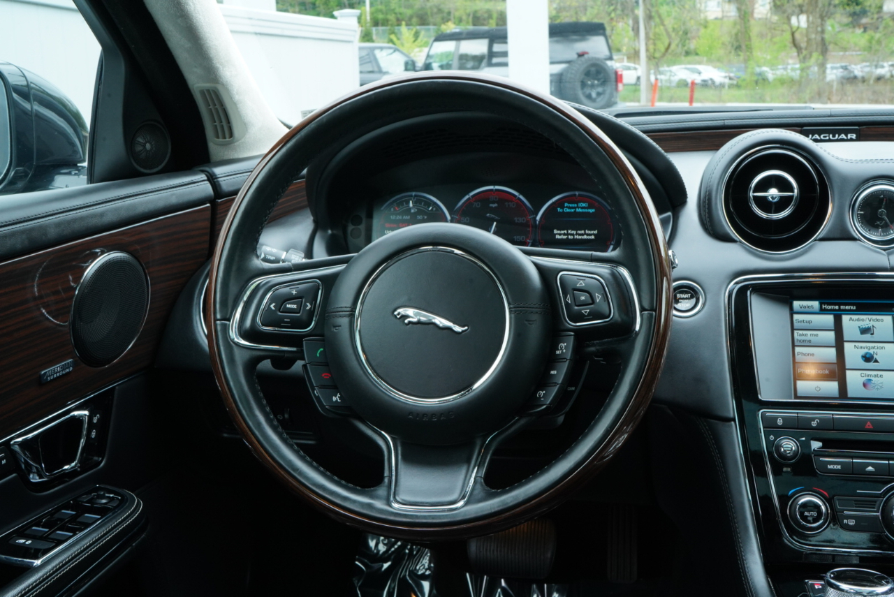 Jaguar XJ 4dr Sdn XJL Portfolio AWD 2015