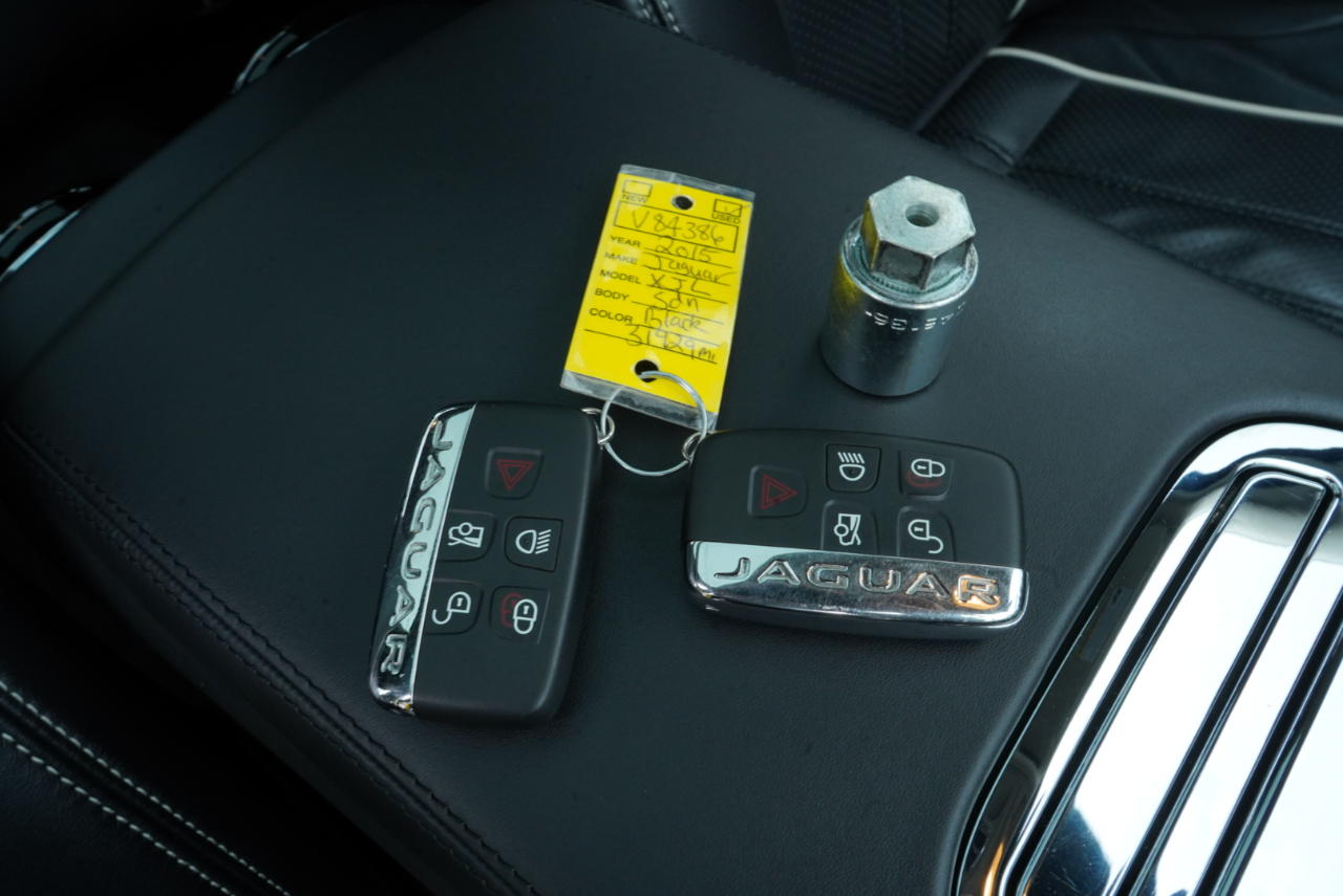 Jaguar XJ 4dr Sdn XJL Portfolio AWD 2015