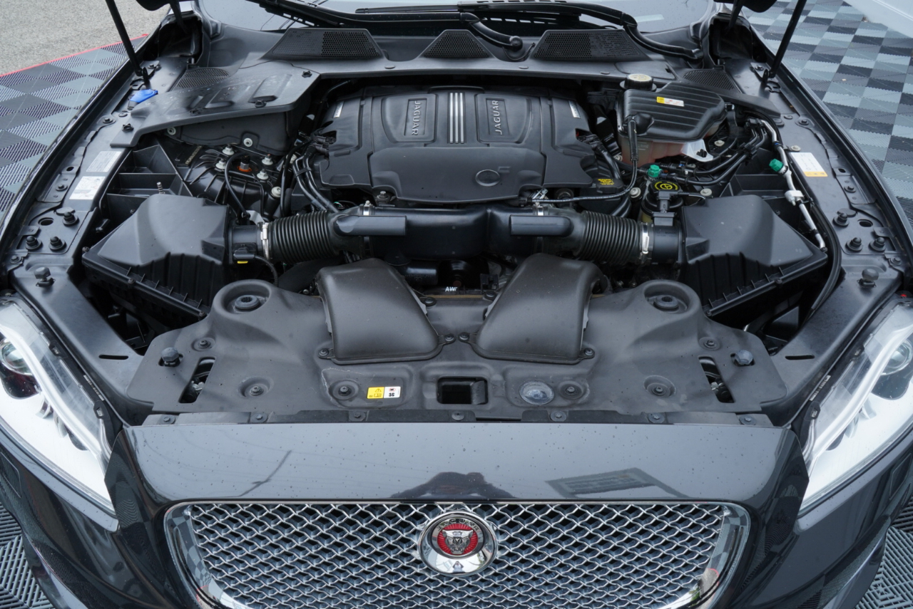 Jaguar XJ 4dr Sdn XJL Portfolio AWD 2015