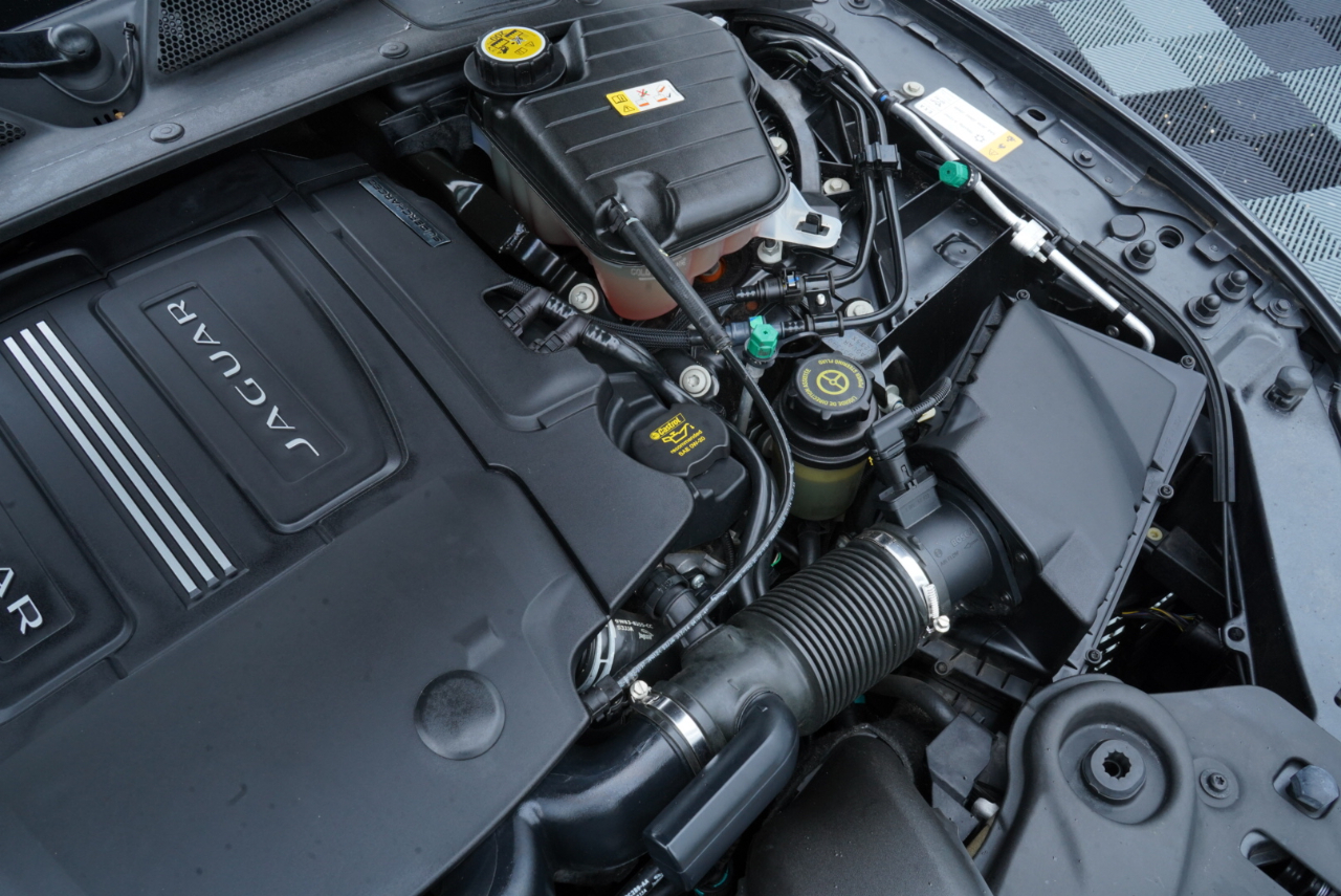 Jaguar XJ 4dr Sdn XJL Portfolio AWD 2015