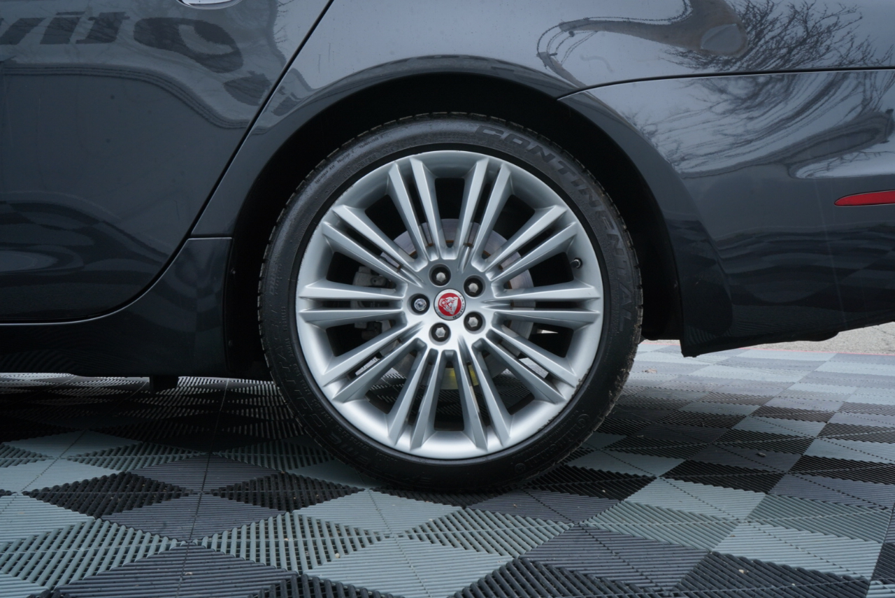 Jaguar XJ 4dr Sdn XJL Portfolio AWD 2015