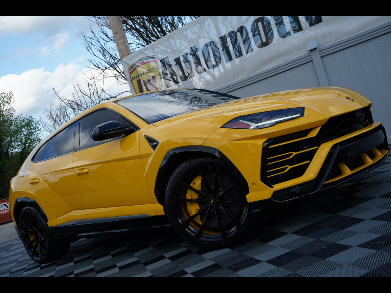 Lamborghini Urus AWD 2020