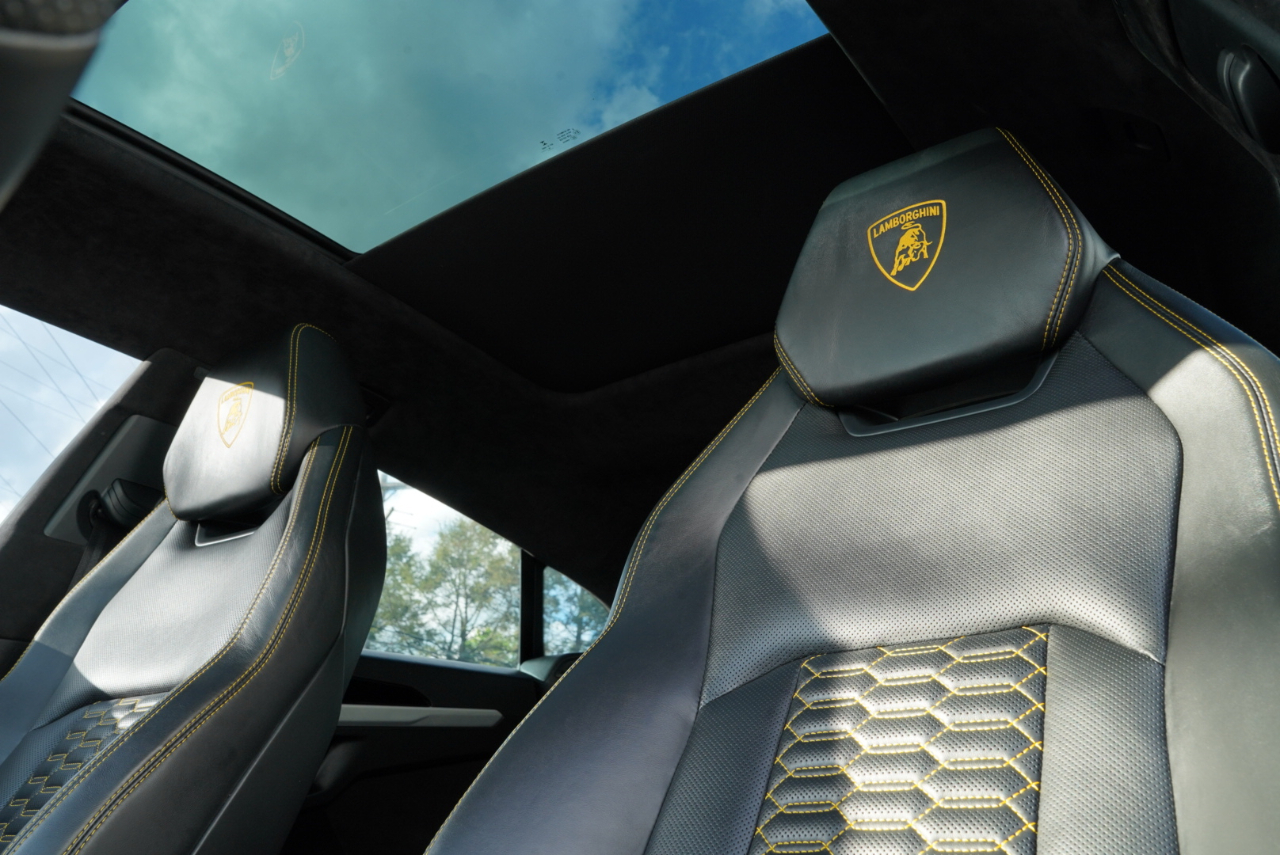 Lamborghini Urus AWD 2020