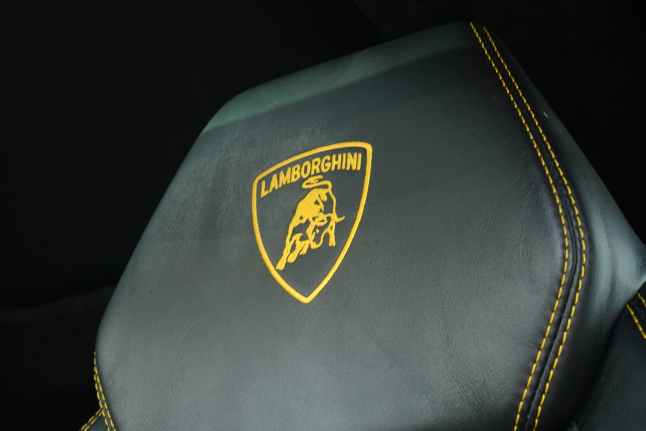 Lamborghini Urus AWD 2020