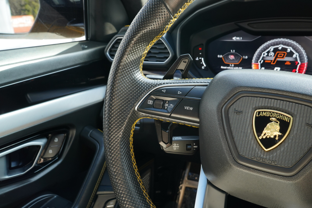 Lamborghini Urus AWD 2020