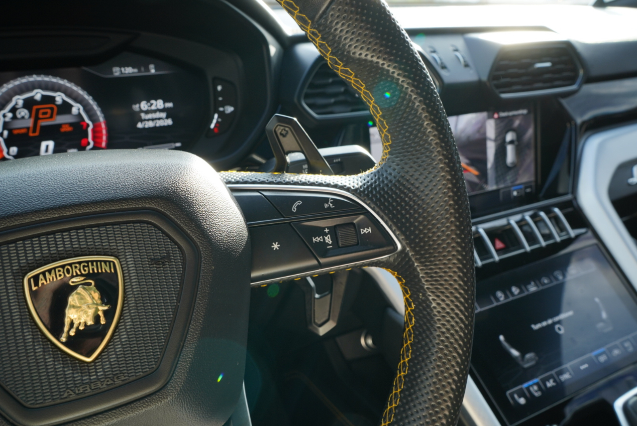 Lamborghini Urus AWD 2020