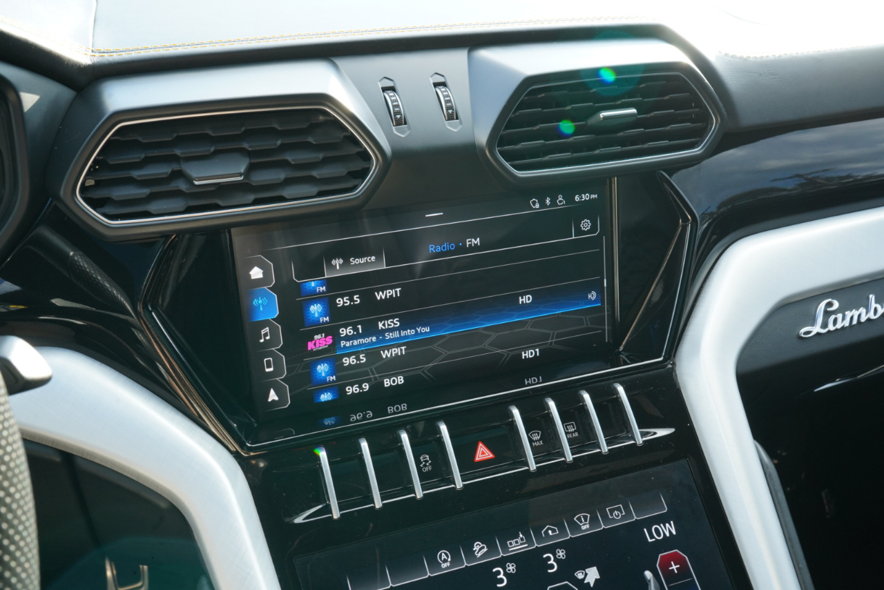 Lamborghini Urus AWD 2020