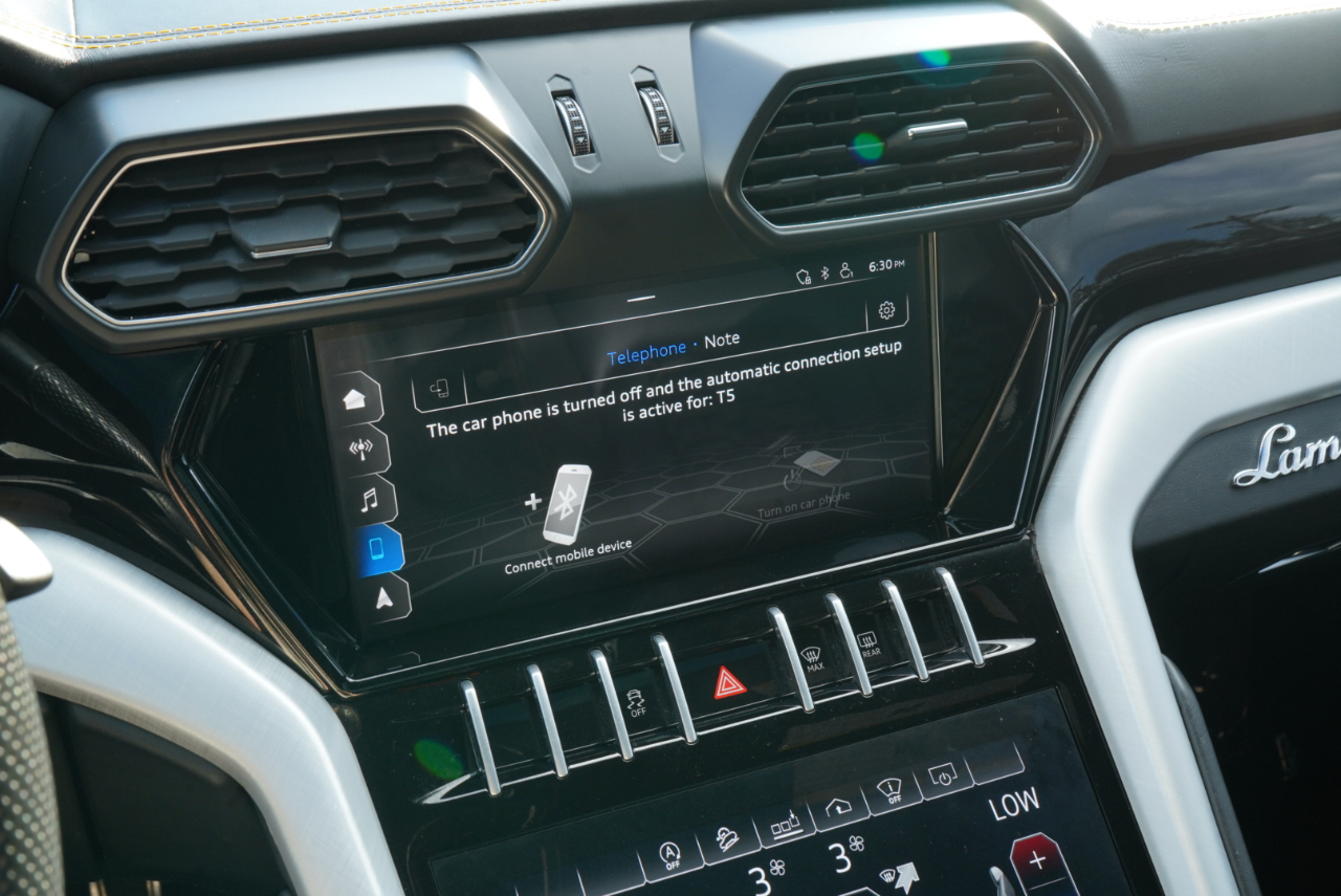 Lamborghini Urus AWD 2020