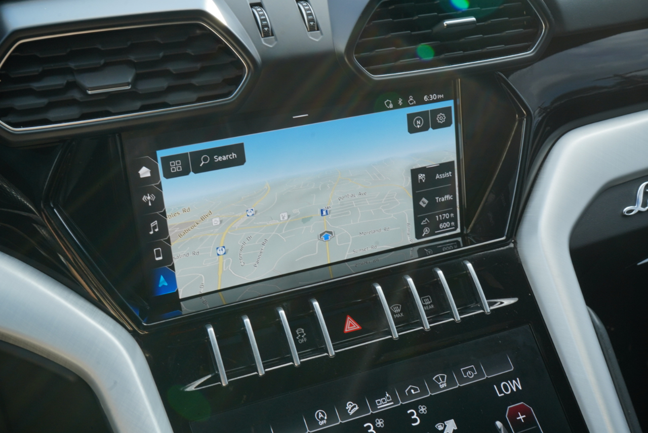 Lamborghini Urus AWD 2020