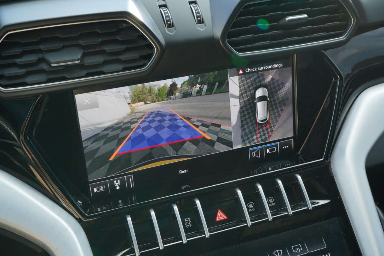 Lamborghini Urus AWD 2020