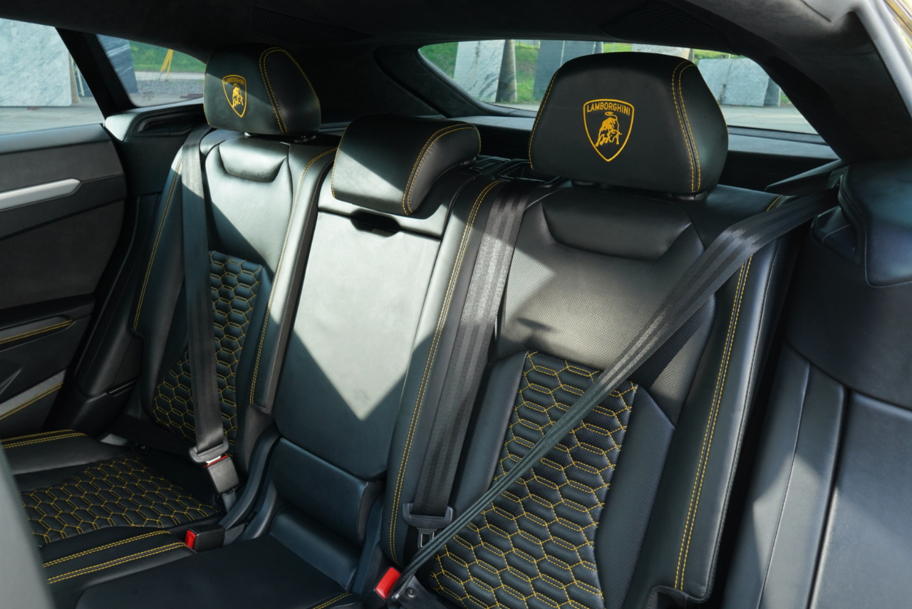 Lamborghini Urus AWD 2020