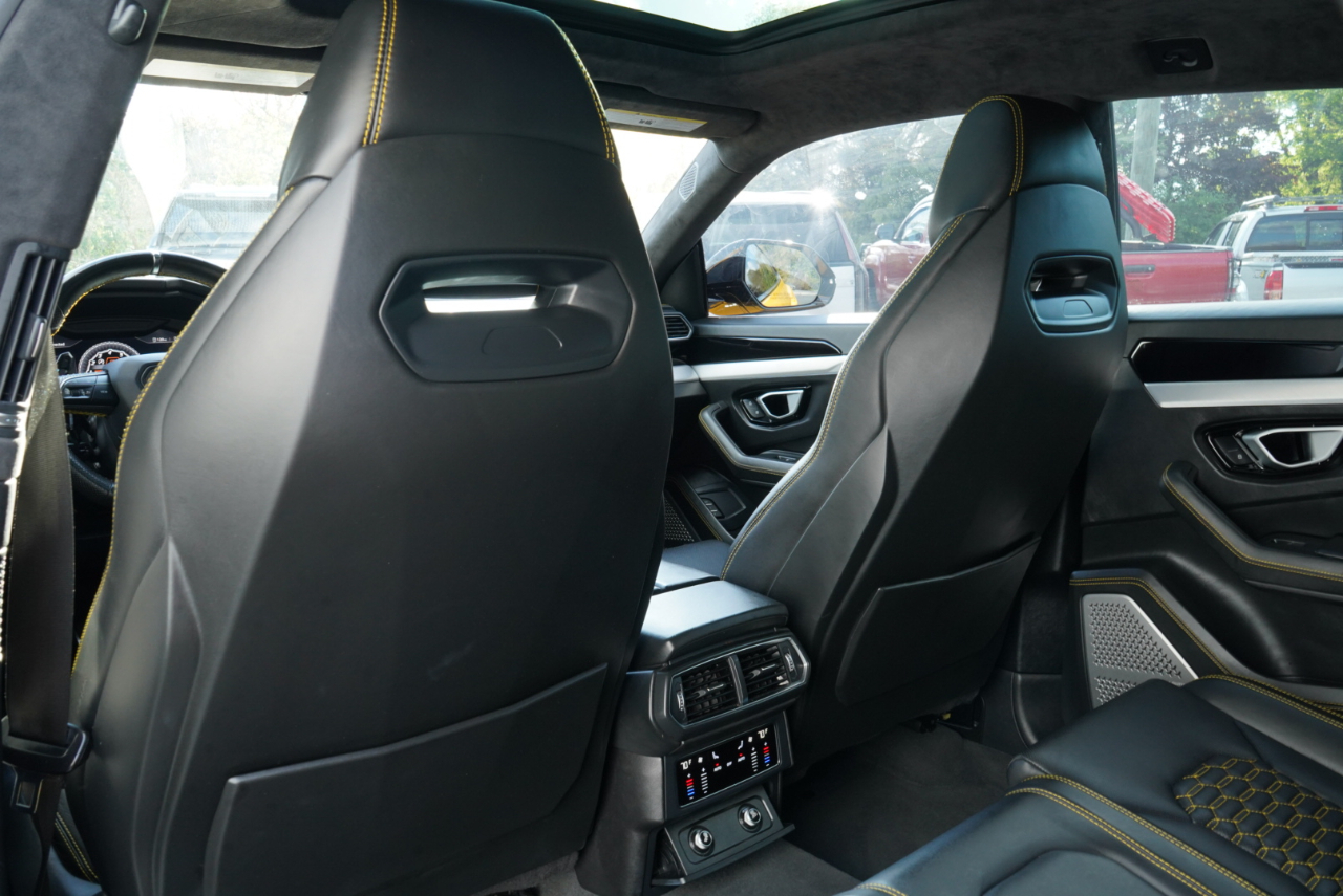 Lamborghini Urus AWD 2020