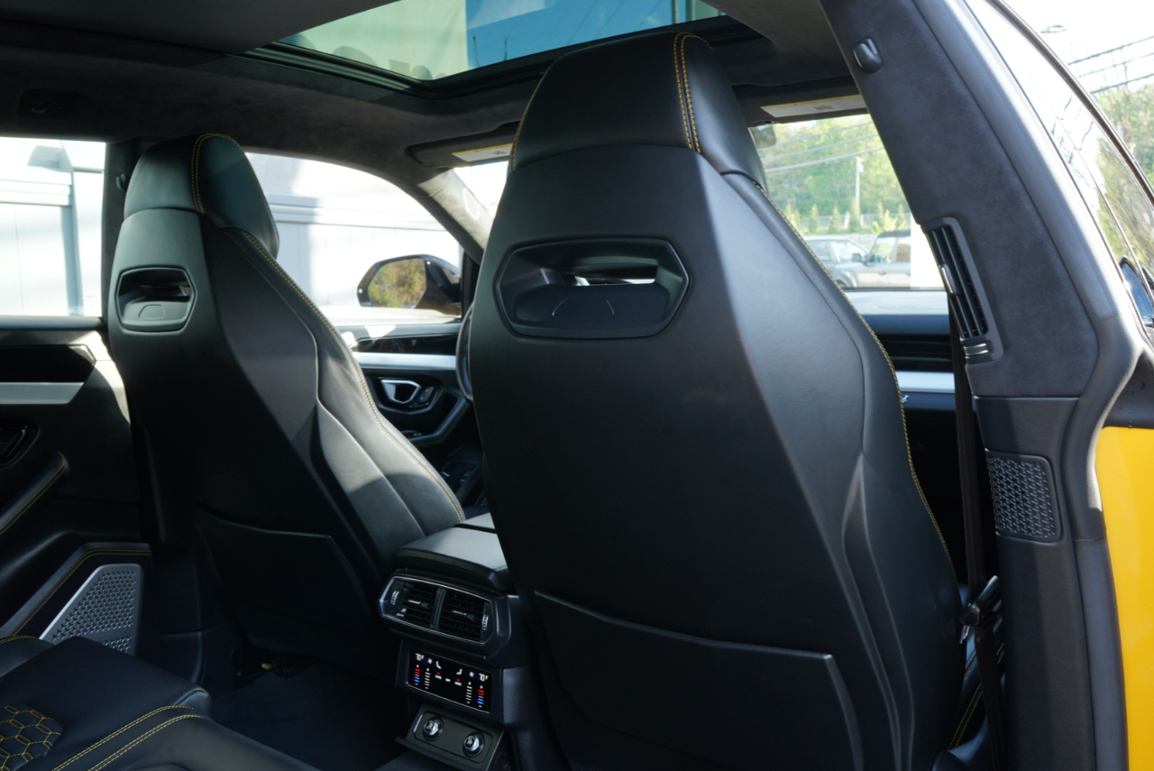 Lamborghini Urus AWD 2020