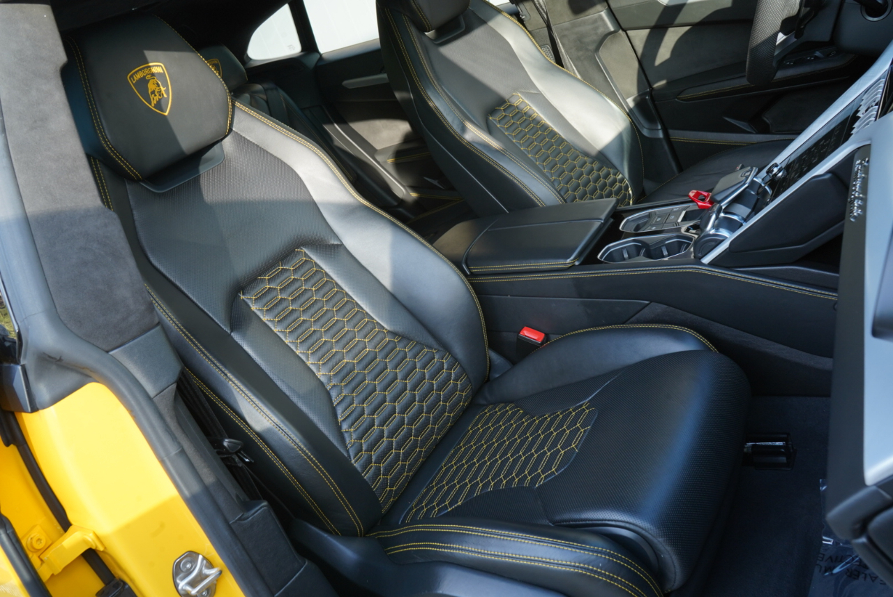 Lamborghini Urus AWD 2020