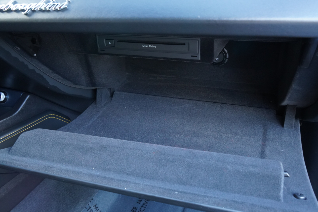 Lamborghini Urus AWD 2020