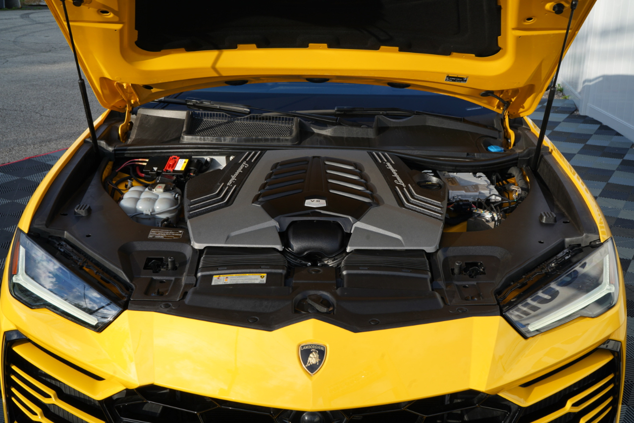 Lamborghini Urus AWD 2020