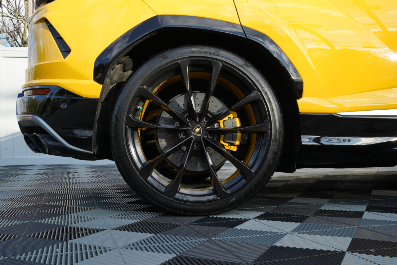 Lamborghini Urus AWD 2020