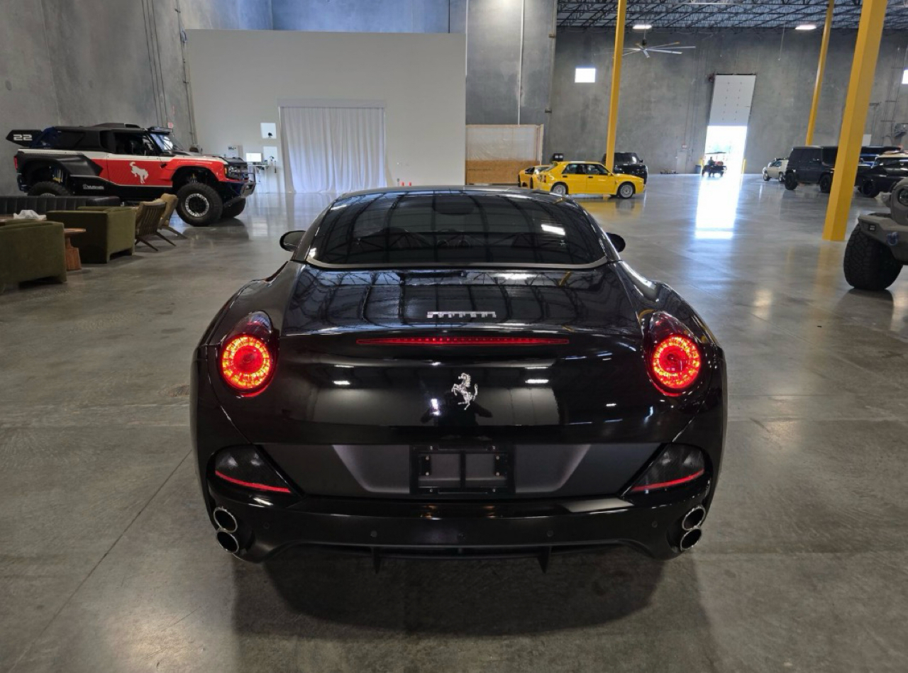 Ferrari California 2dr Conv 2012
