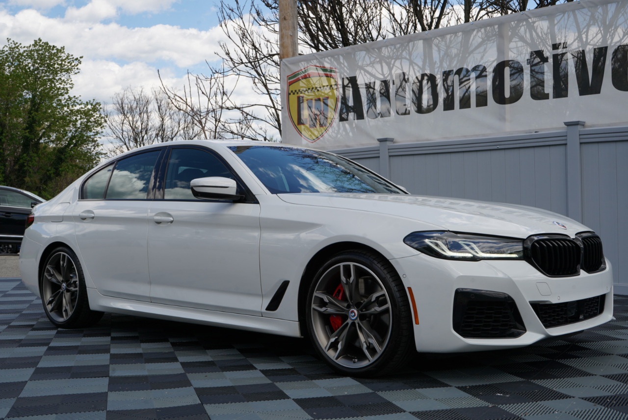 BMW 5 Series M550i xDrive Sedan 2023