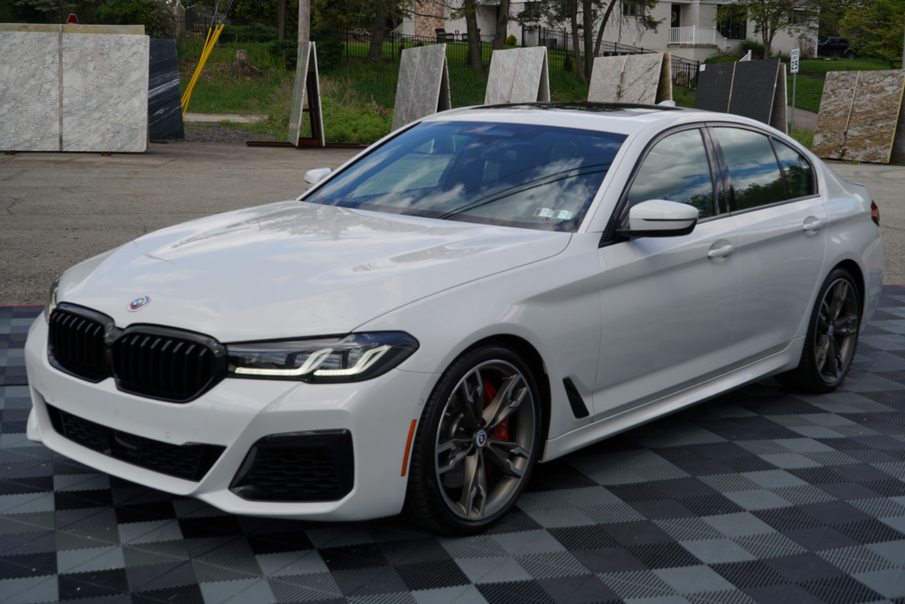 BMW 5 Series M550i xDrive Sedan 2023