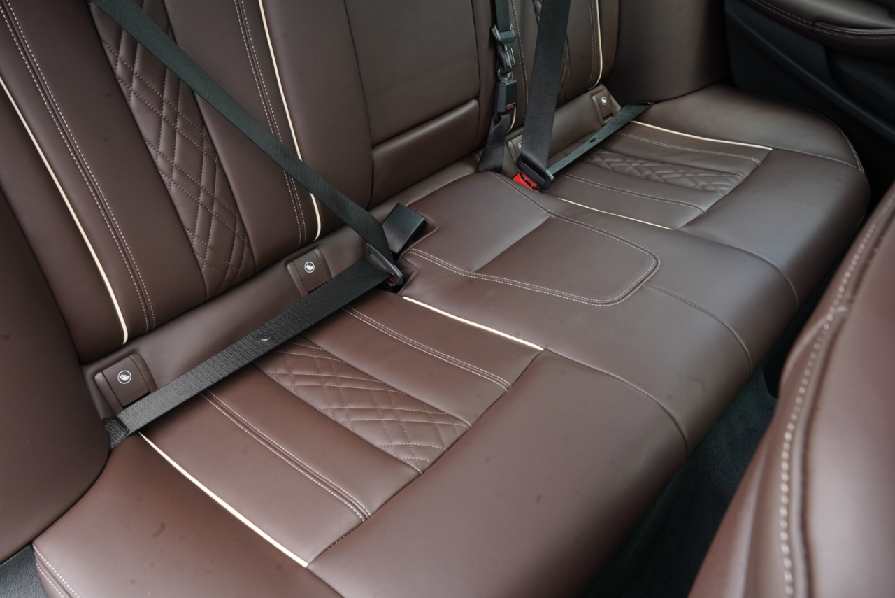 BMW 5 Series M550i xDrive Sedan 2023