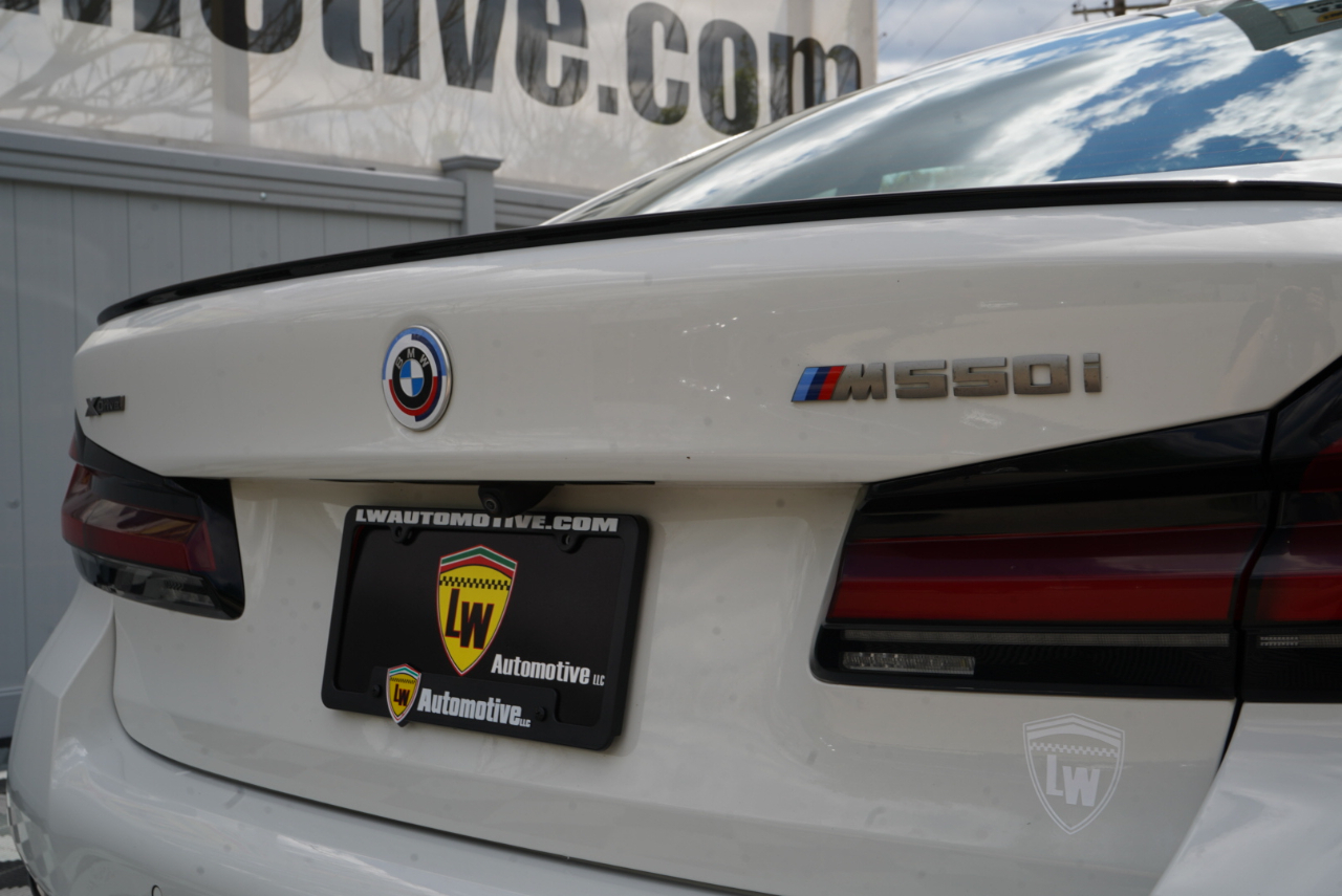 BMW 5 Series M550i xDrive Sedan 2023
