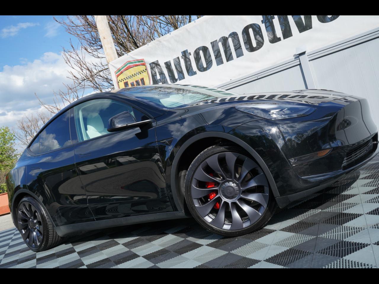 2023 Tesla Model Y Performance AWD
