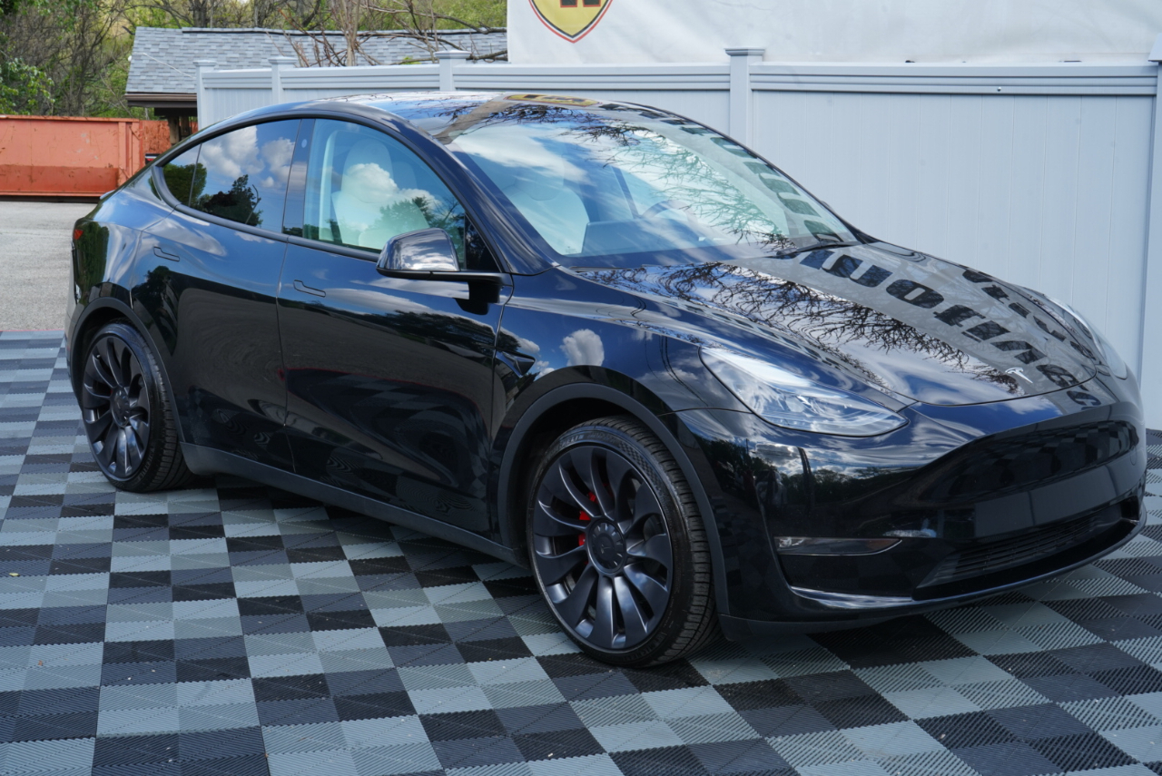 Tesla Model Y Performance AWD 2023