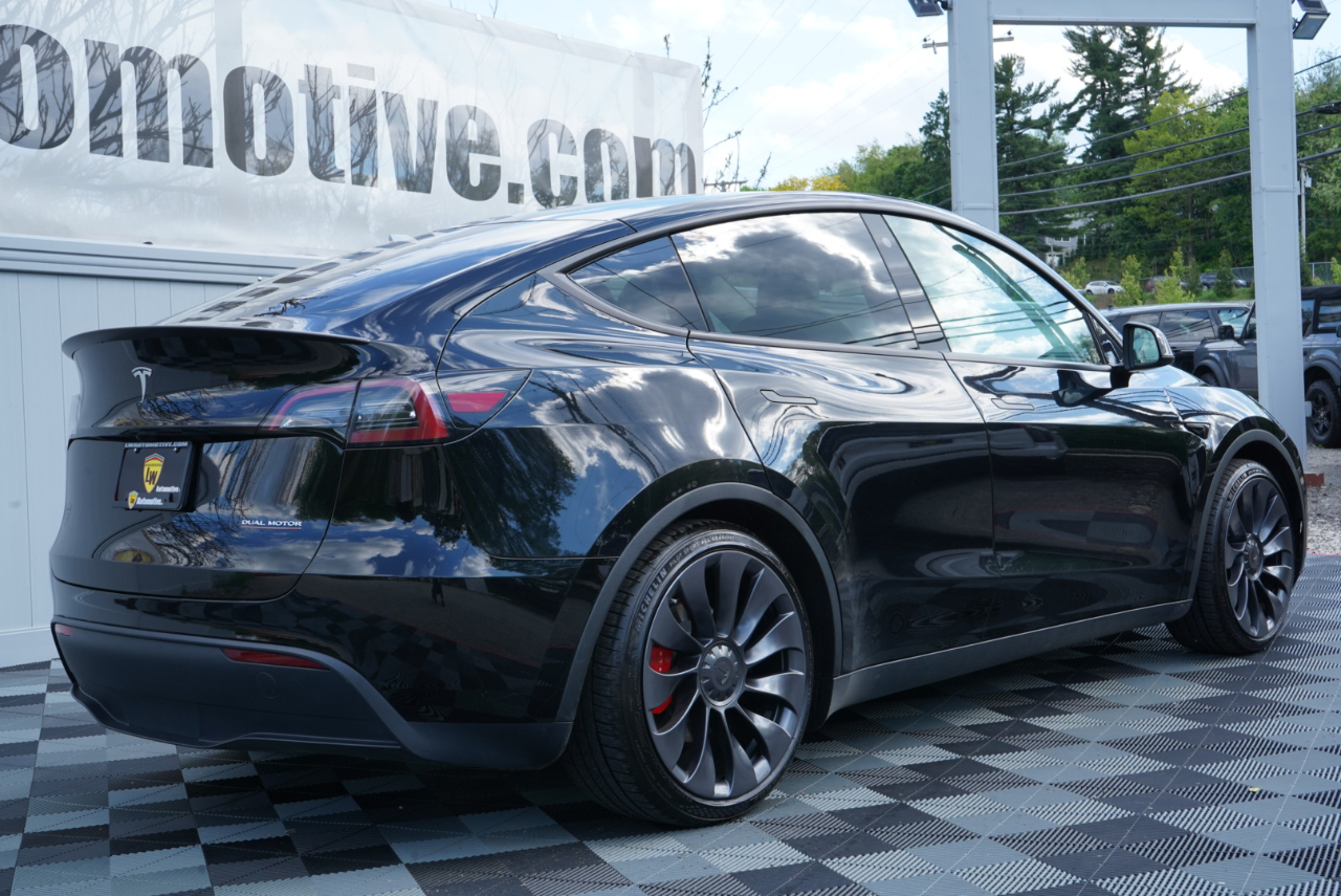 Tesla Model Y Performance AWD 2023
