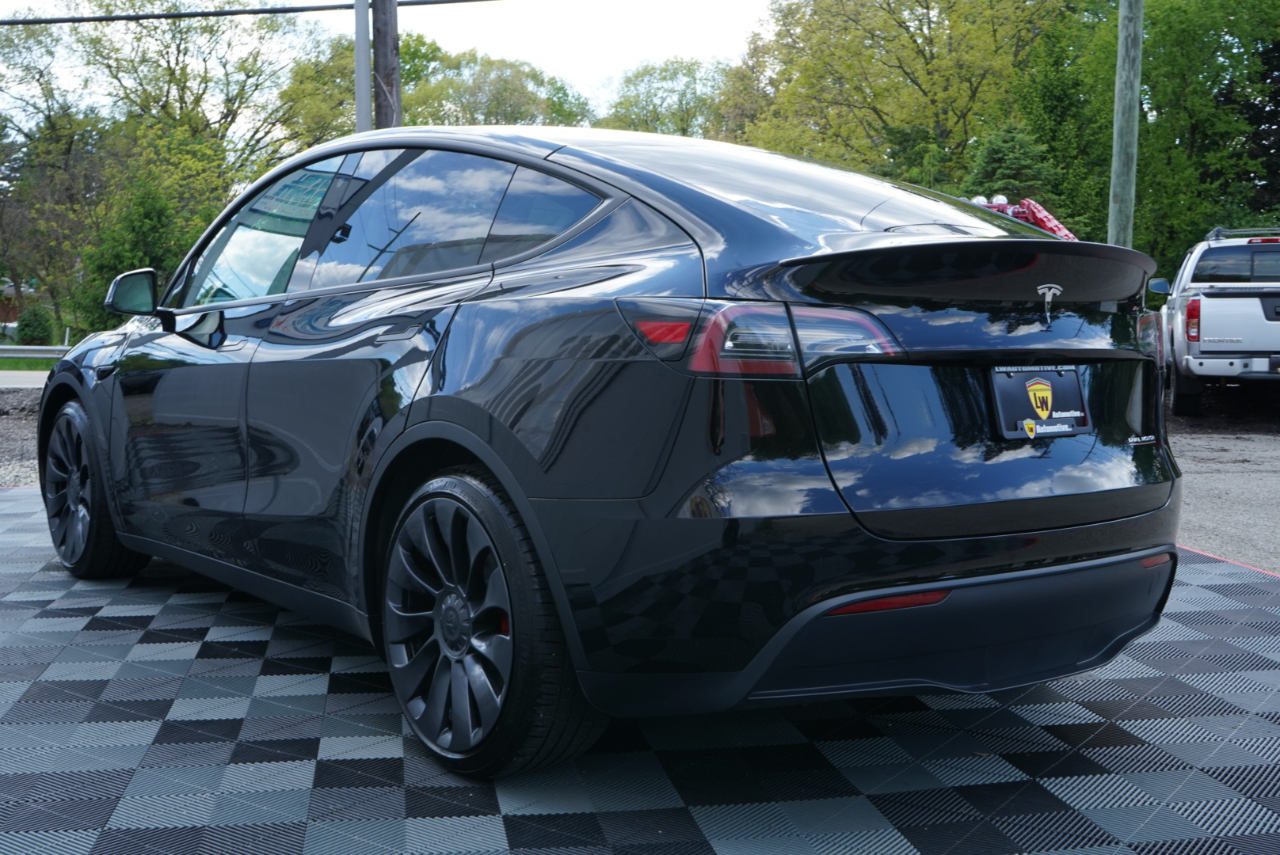 Tesla Model Y Performance AWD 2023