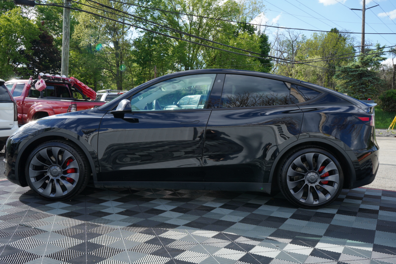 Tesla Model Y Performance AWD 2023