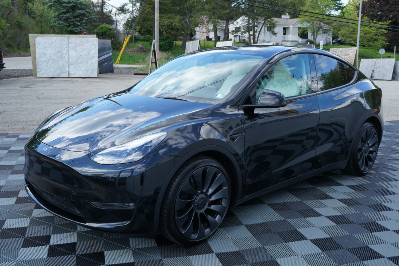 Tesla Model Y Performance AWD 2023
