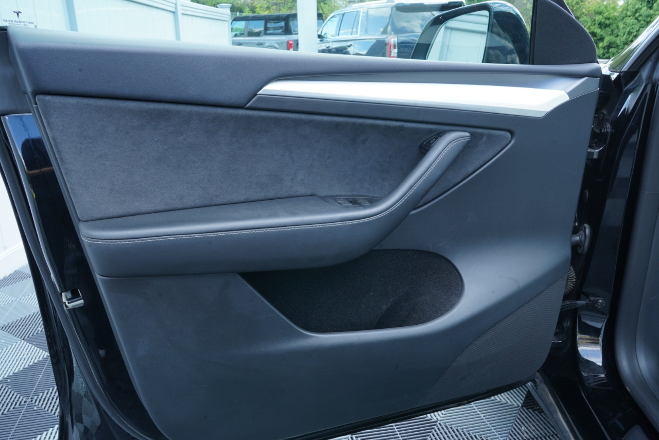 Tesla Model Y Performance AWD 2023