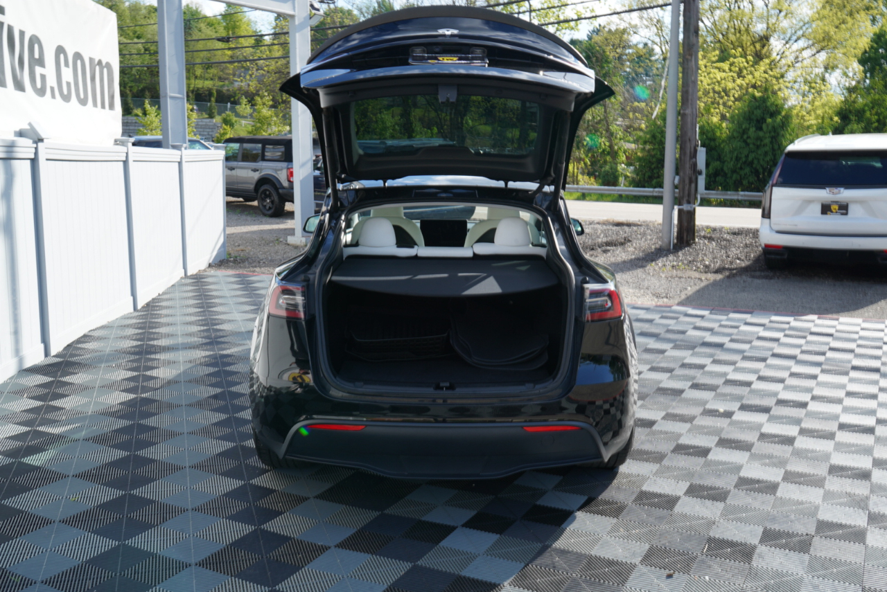 Tesla Model Y Performance AWD 2023