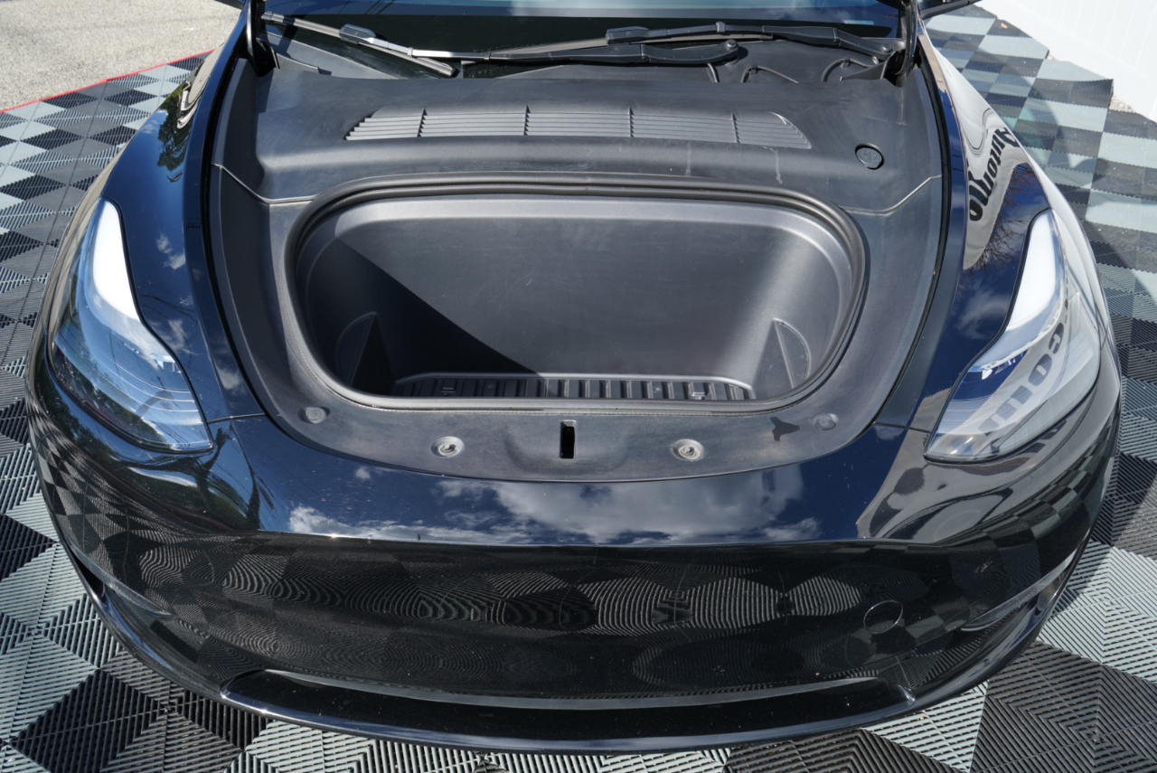 Tesla Model Y Performance AWD 2023