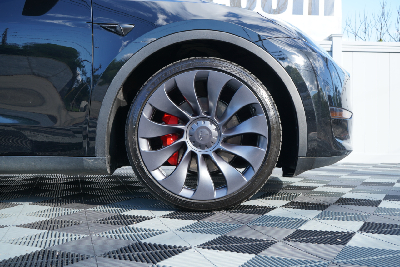 Tesla Model Y Performance AWD 2023