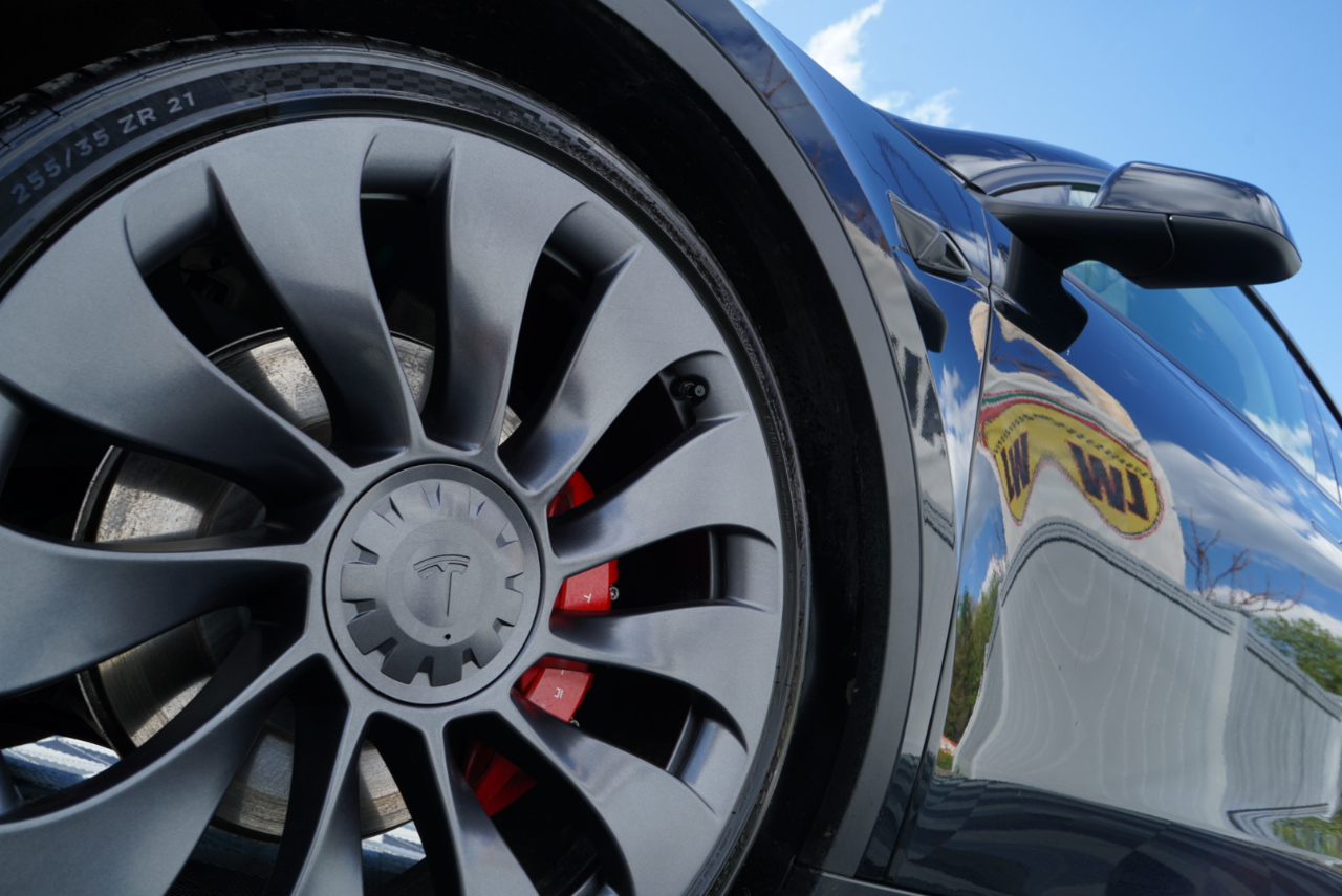 Tesla Model Y Performance AWD 2023
