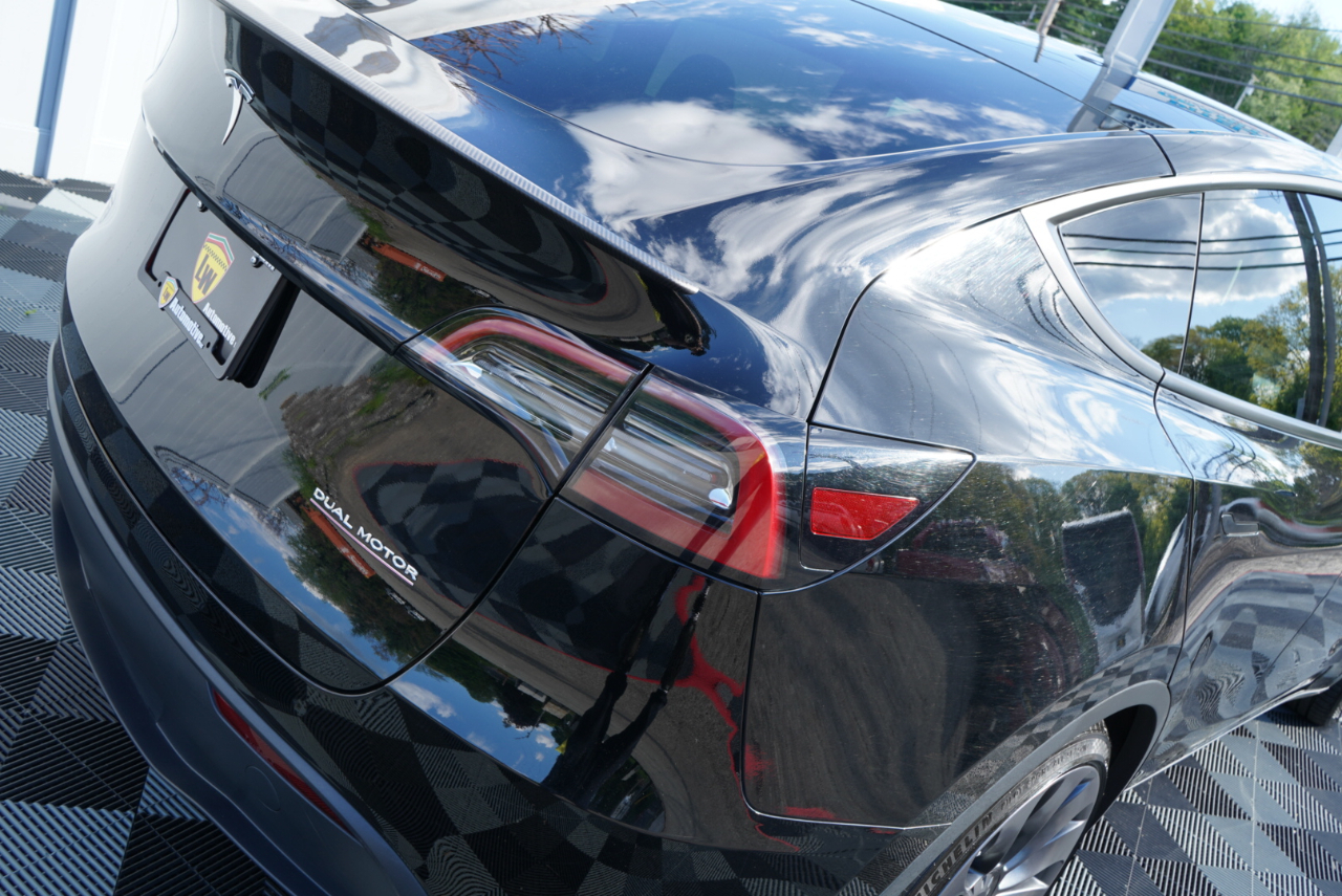 Tesla Model Y Performance AWD 2023