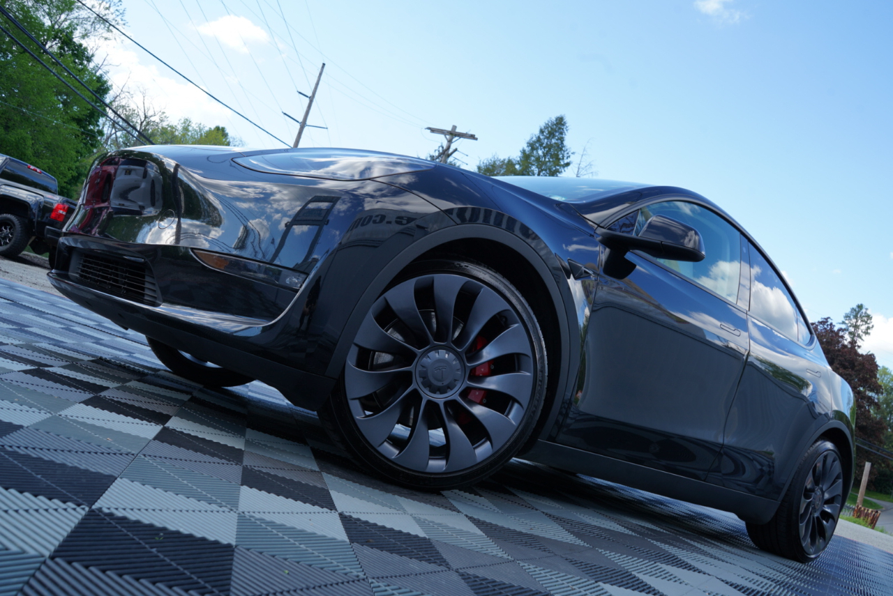 Tesla Model Y Performance AWD 2023