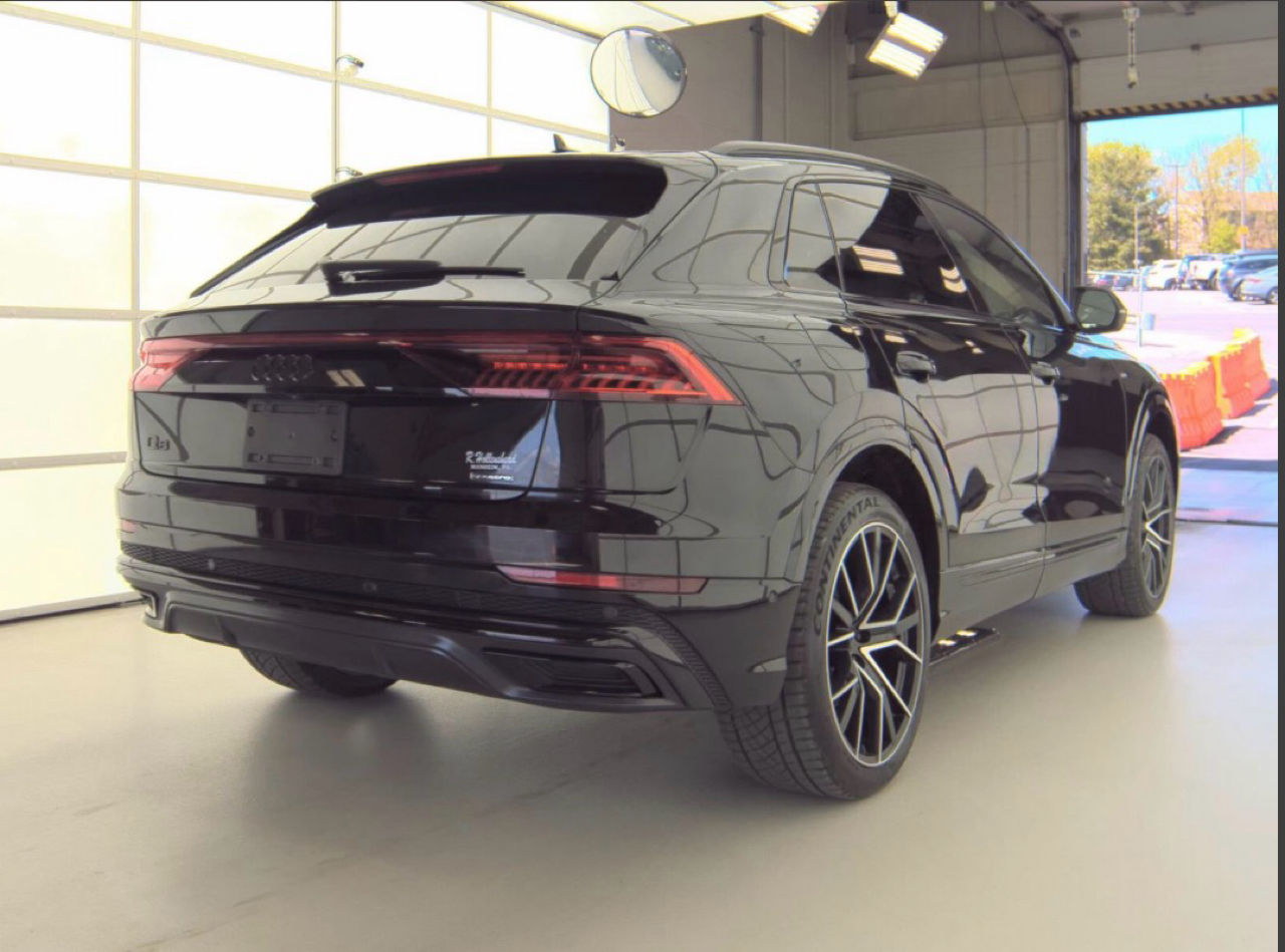 Audi Q8 Premium Plus 55 TFSI quattro 2021